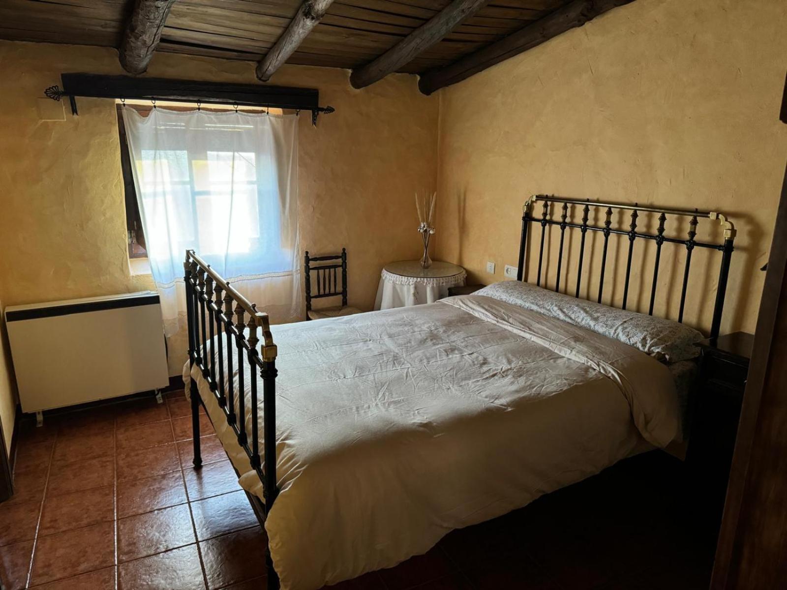 Alma De Villuercas Guest House Cabanas del Castillo Luaran gambar